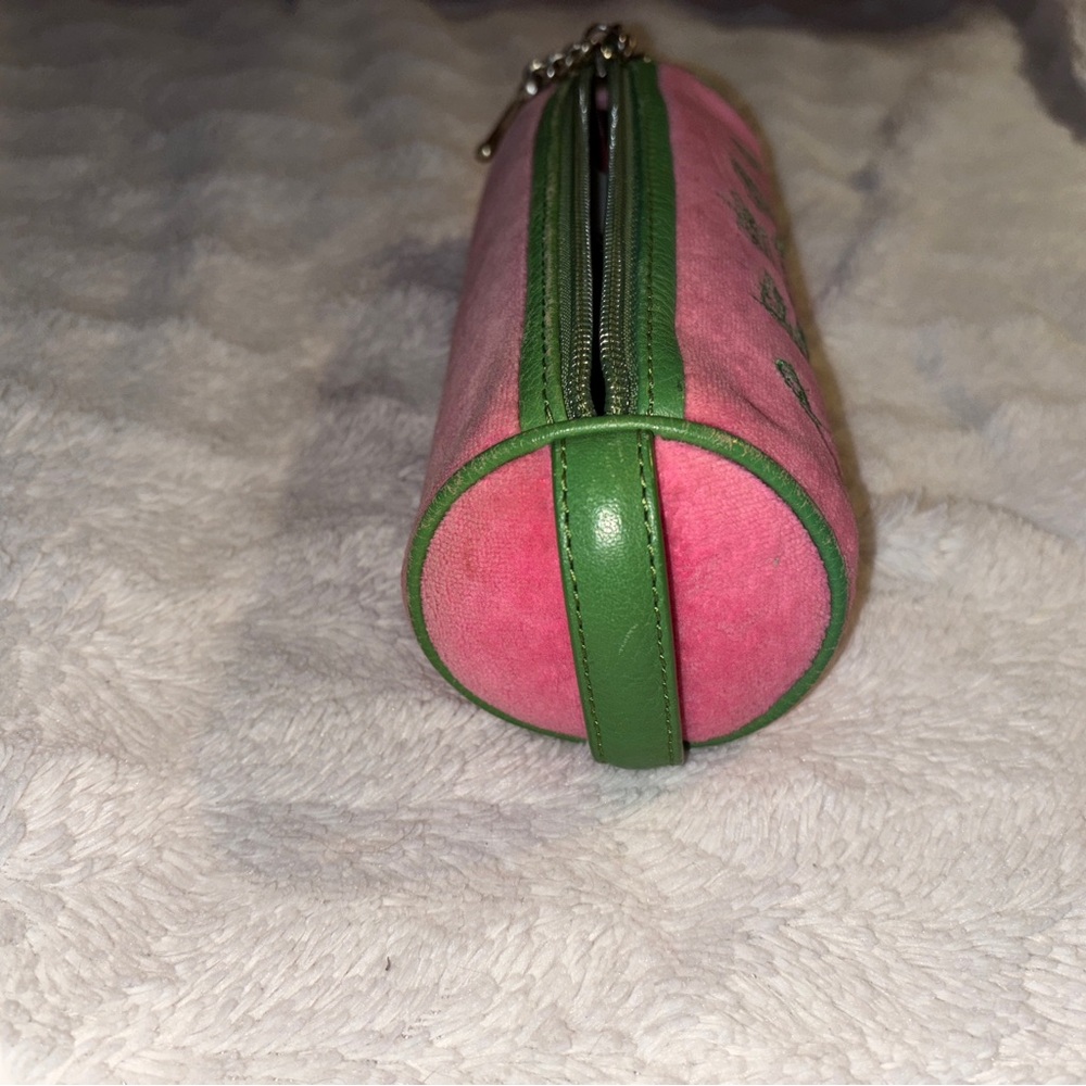 ⭐️RARE⭐️ Vintage Juicy Couture Barrel Makeup Brush Case - Picture 9 of 13